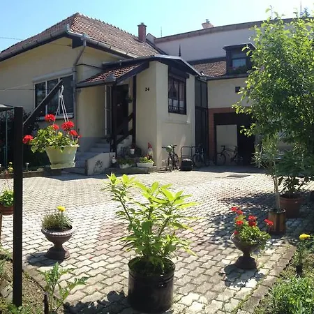 Fodor Vendeghaz Guest house Eger